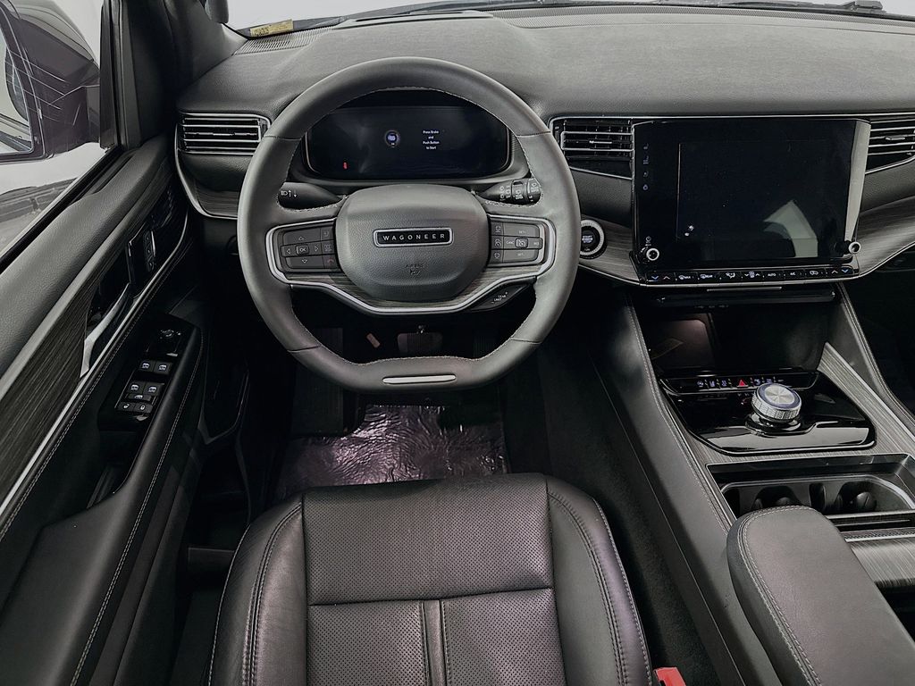 Thumbnail: 2023 Jeep Wagoneer - 10