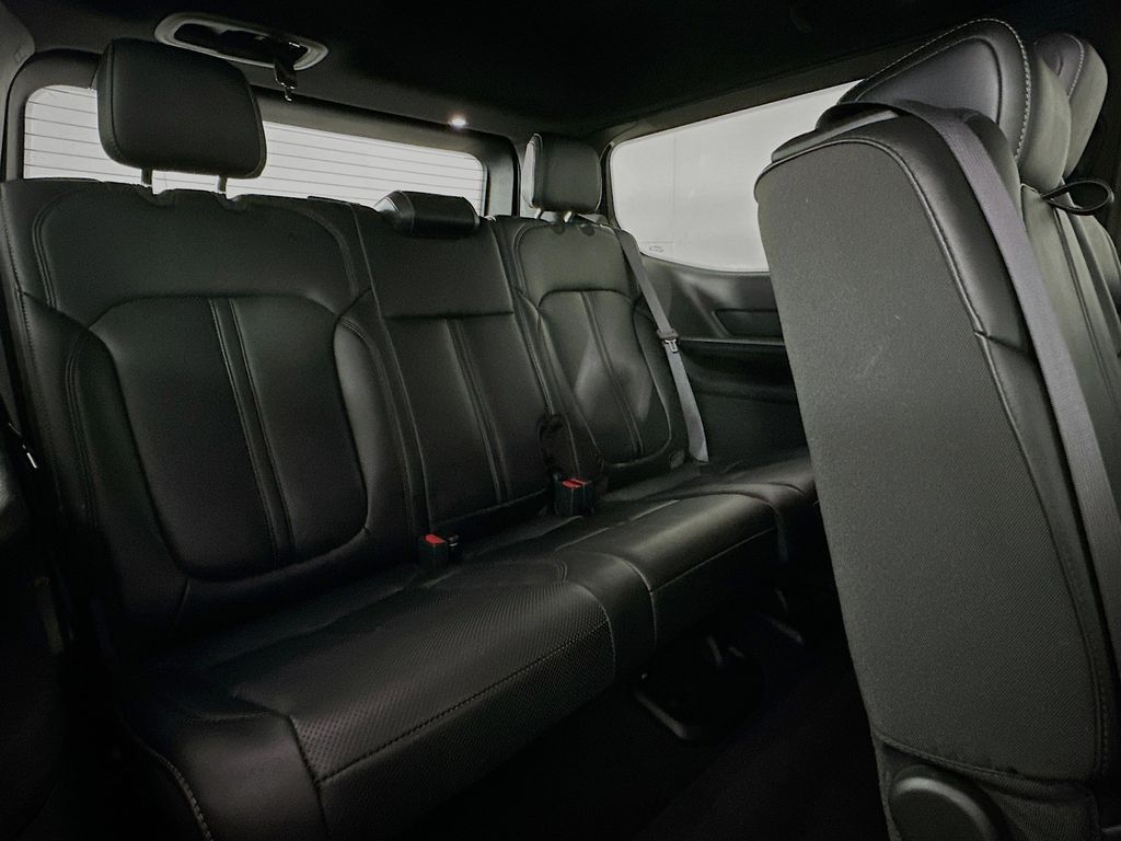 Thumbnail: 2023 Jeep Wagoneer - 33