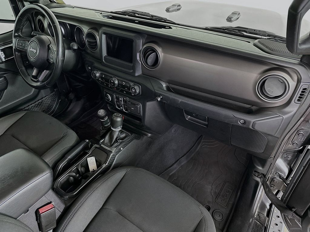 Thumbnail: 2021 Jeep Gladiator - 31