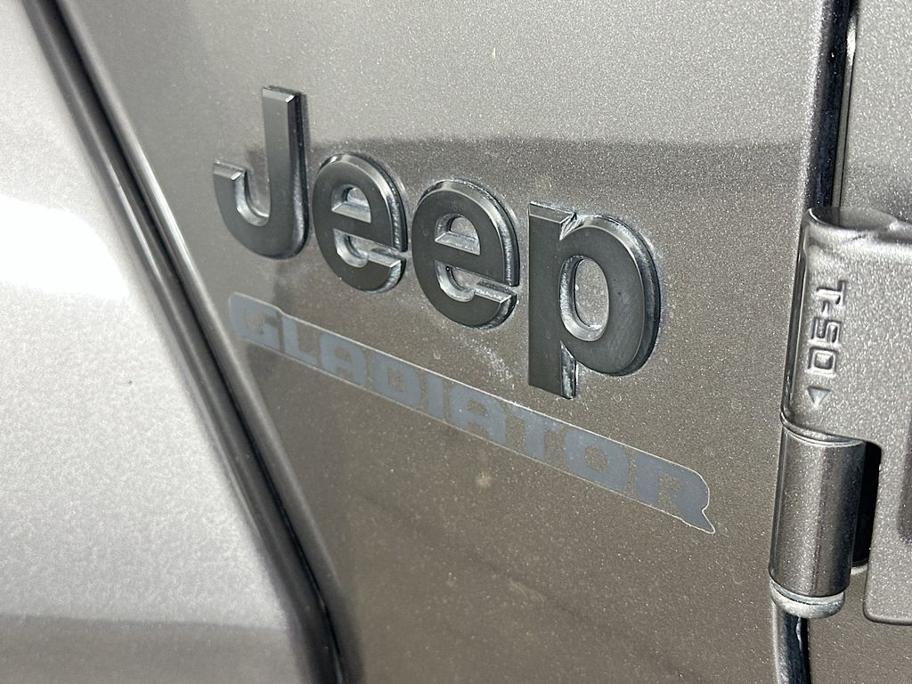 Thumbnail: 2021 Jeep Gladiator - 7