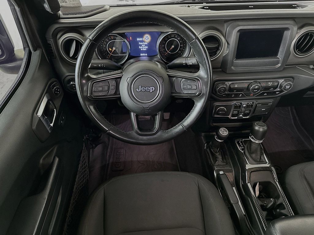 Thumbnail: 2021 Jeep Gladiator - 10