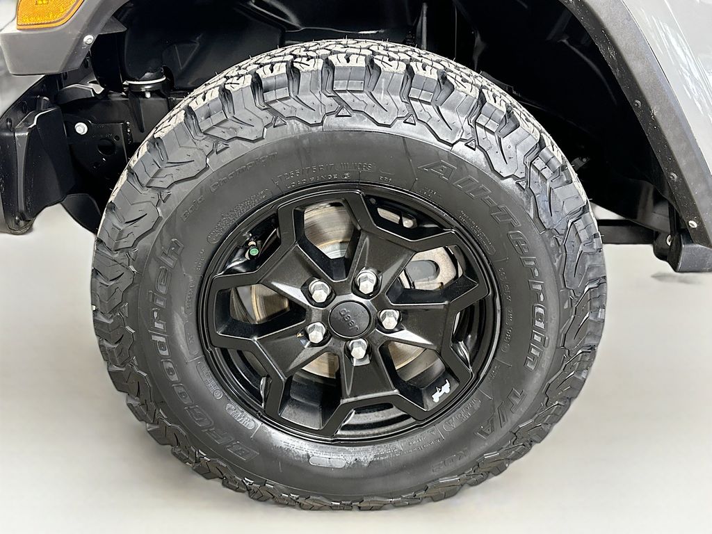 Image 9 of 2021 Jeep Gladiator
