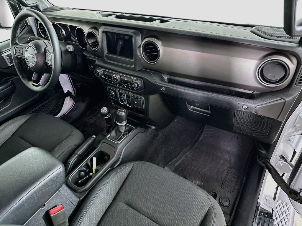 Thumbnail: 2020 Jeep Gladiator - 32