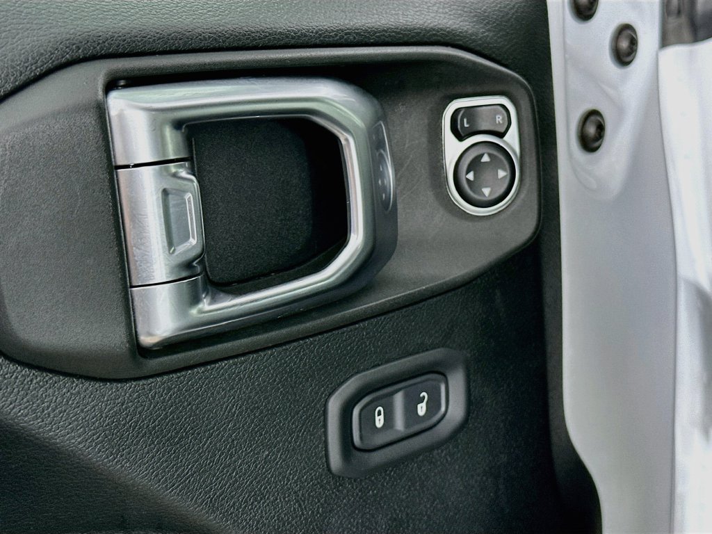 Thumbnail: 2020 Jeep Gladiator - 29