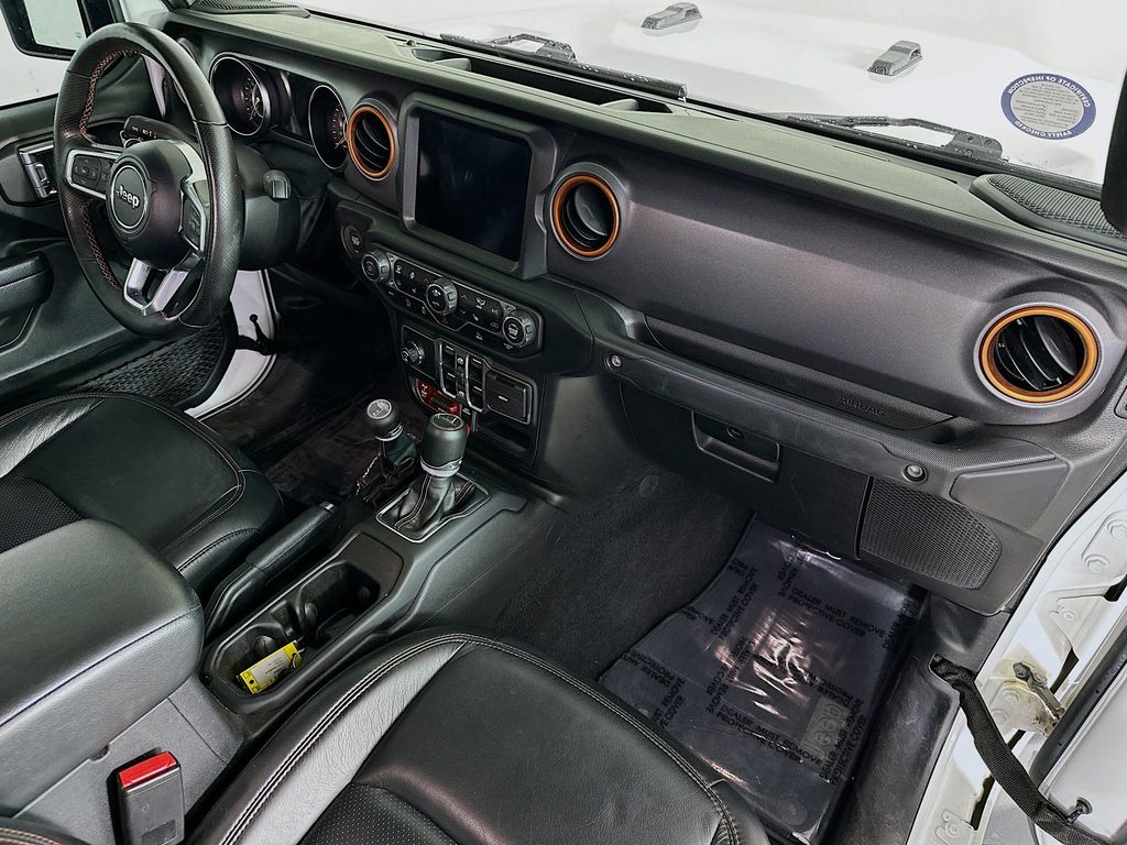 Thumbnail: 2023 Jeep Gladiator - 32