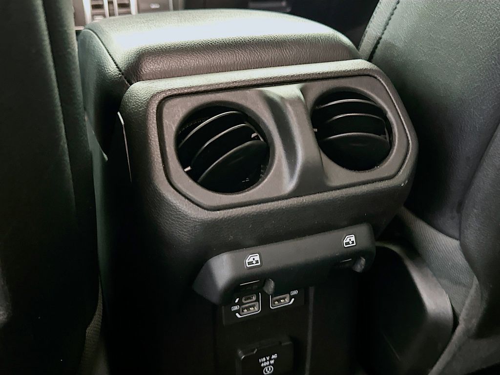 Thumbnail: 2023 Jeep Gladiator - 22