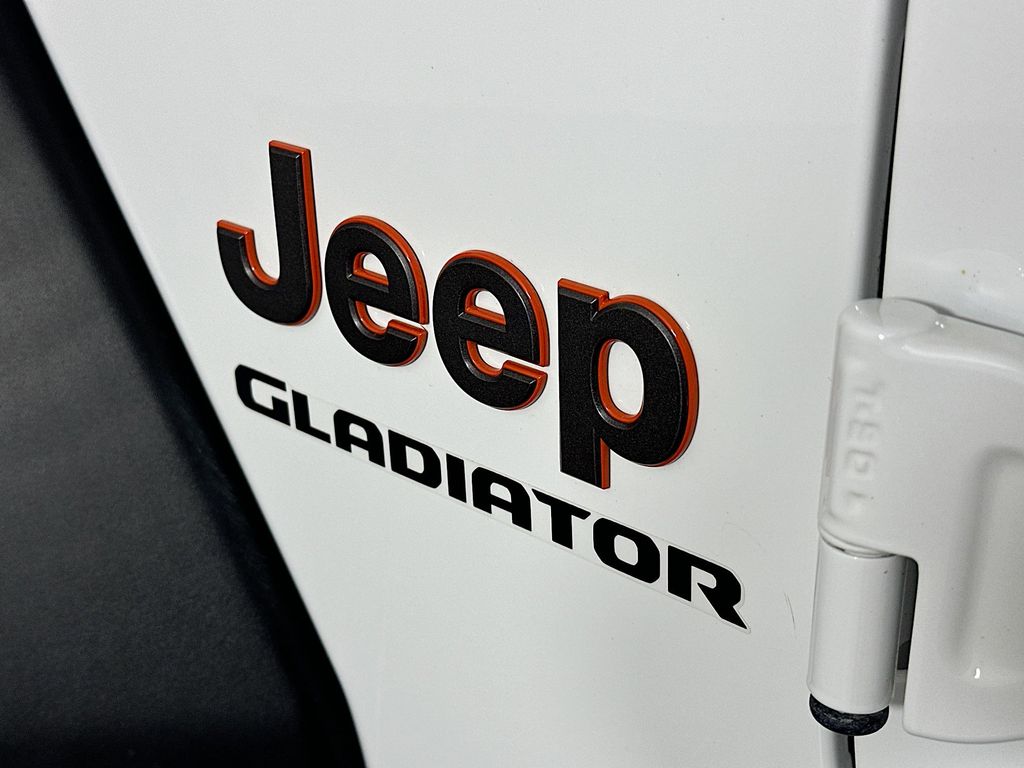 Thumbnail: 2023 Jeep Gladiator - 7