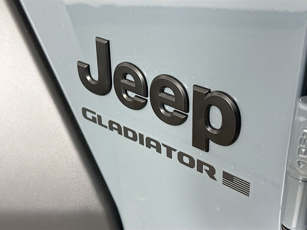 Thumbnail: 2025 Jeep Gladiator - 7
