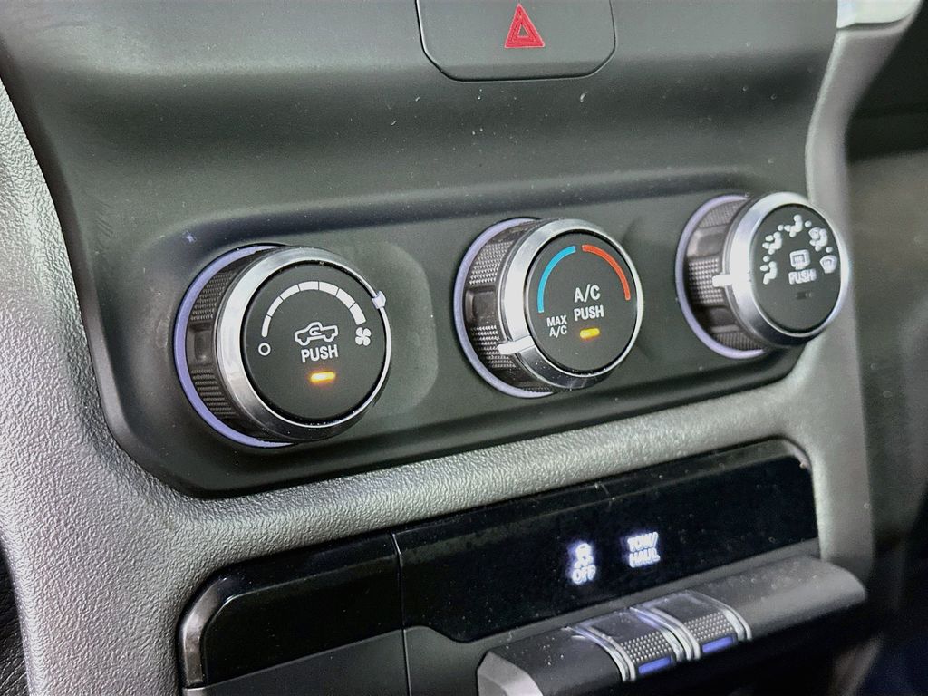 Thumbnail: 2020 RAM 1500 - 23