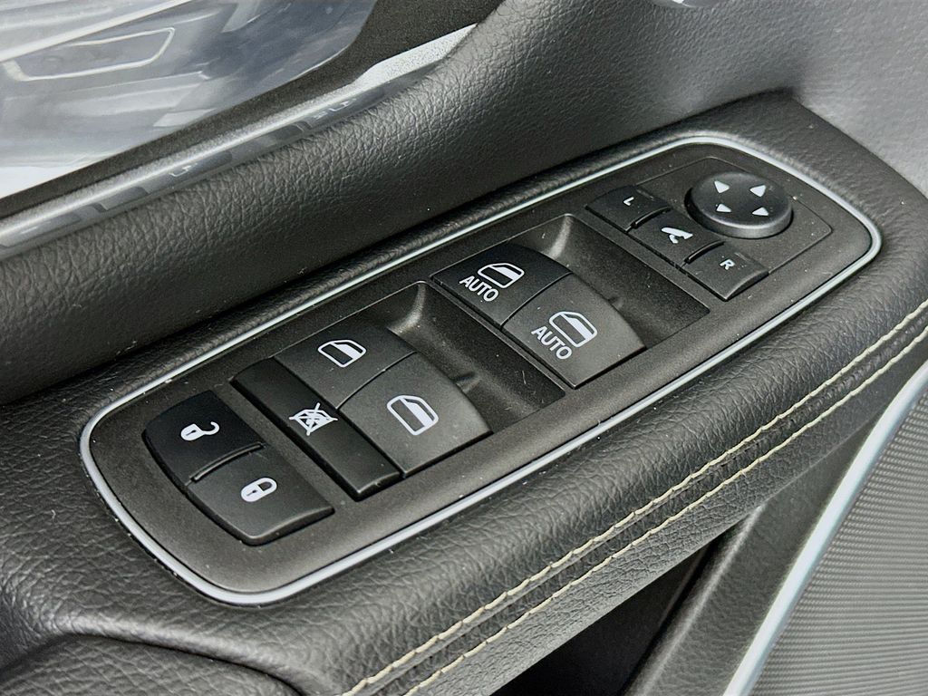 Thumbnail: 2023 RAM 1500 - 29