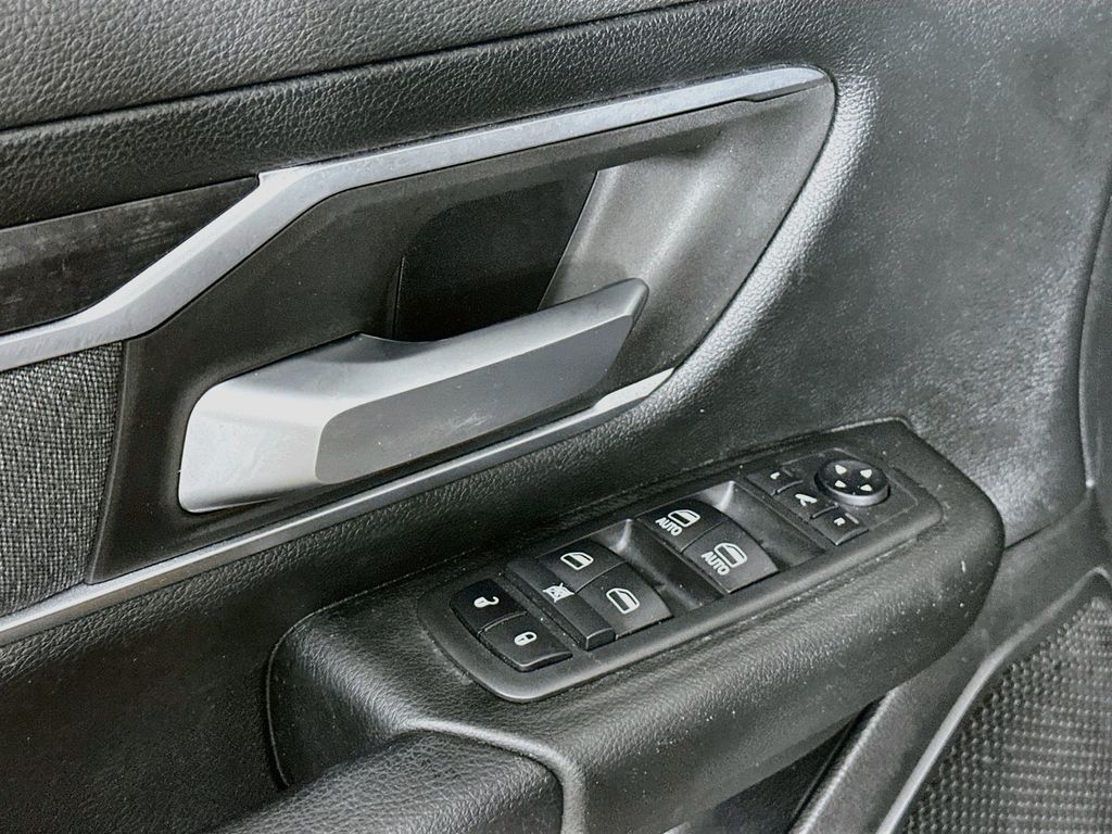Thumbnail: 2019 RAM 1500 - 29