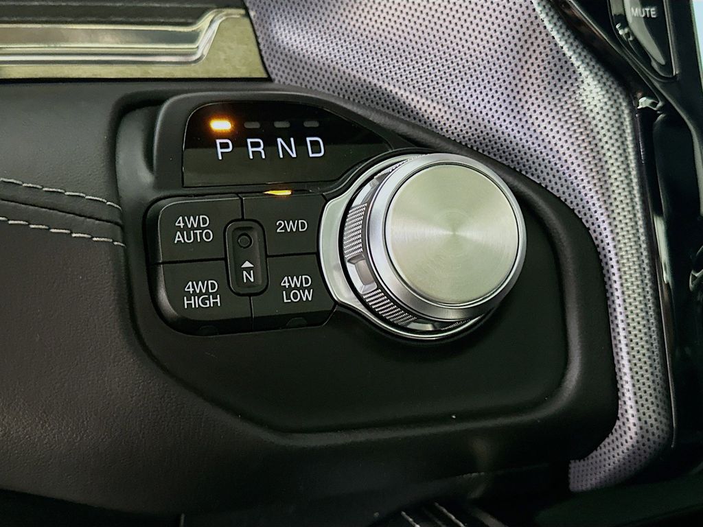 Thumbnail: 2021 RAM 1500 - 21