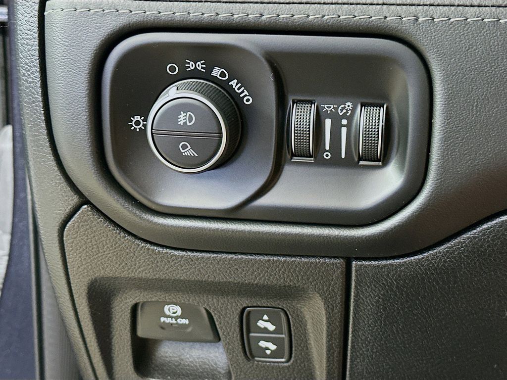 Thumbnail: 2021 RAM 1500 - 26