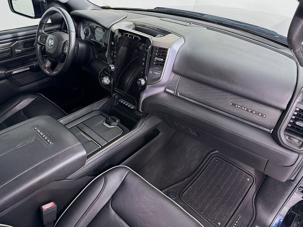 Thumbnail: 2020 RAM 1500 - 32