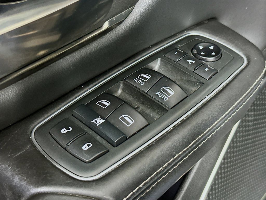 Thumbnail: 2020 RAM 1500 - 27