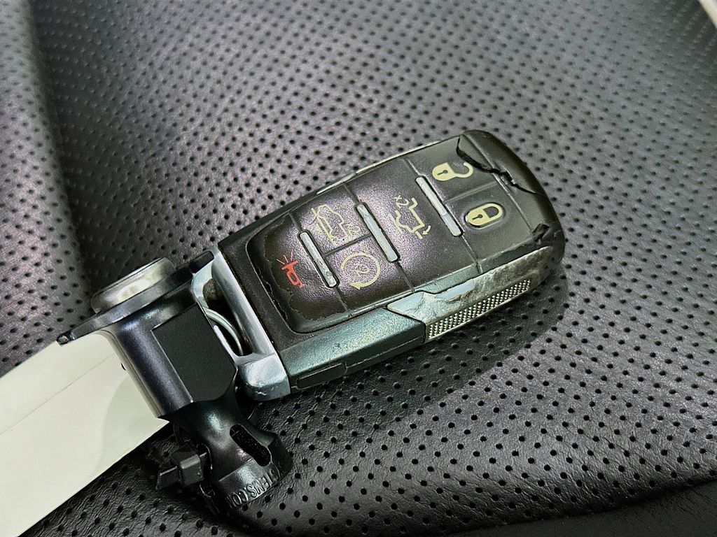 Thumbnail: 2020 RAM 1500 - 17