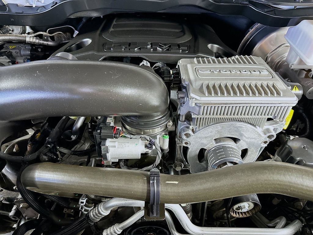 Thumbnail: 2024 RAM 1500 - 9