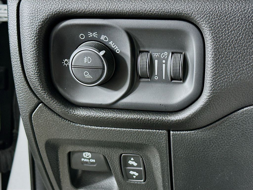 Thumbnail: 2023 RAM 1500 - 26