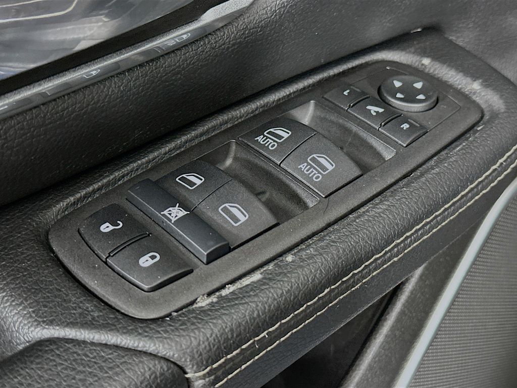 Thumbnail: 2023 RAM 1500 - 29