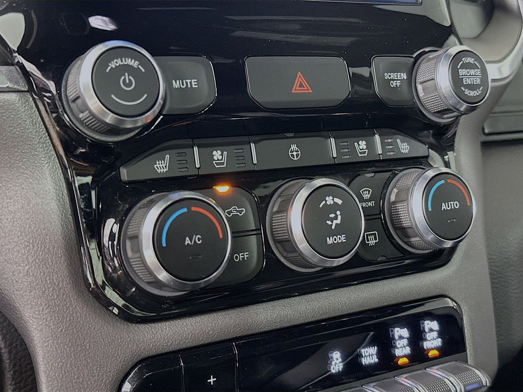 Thumbnail: 2022 RAM 1500 - 21