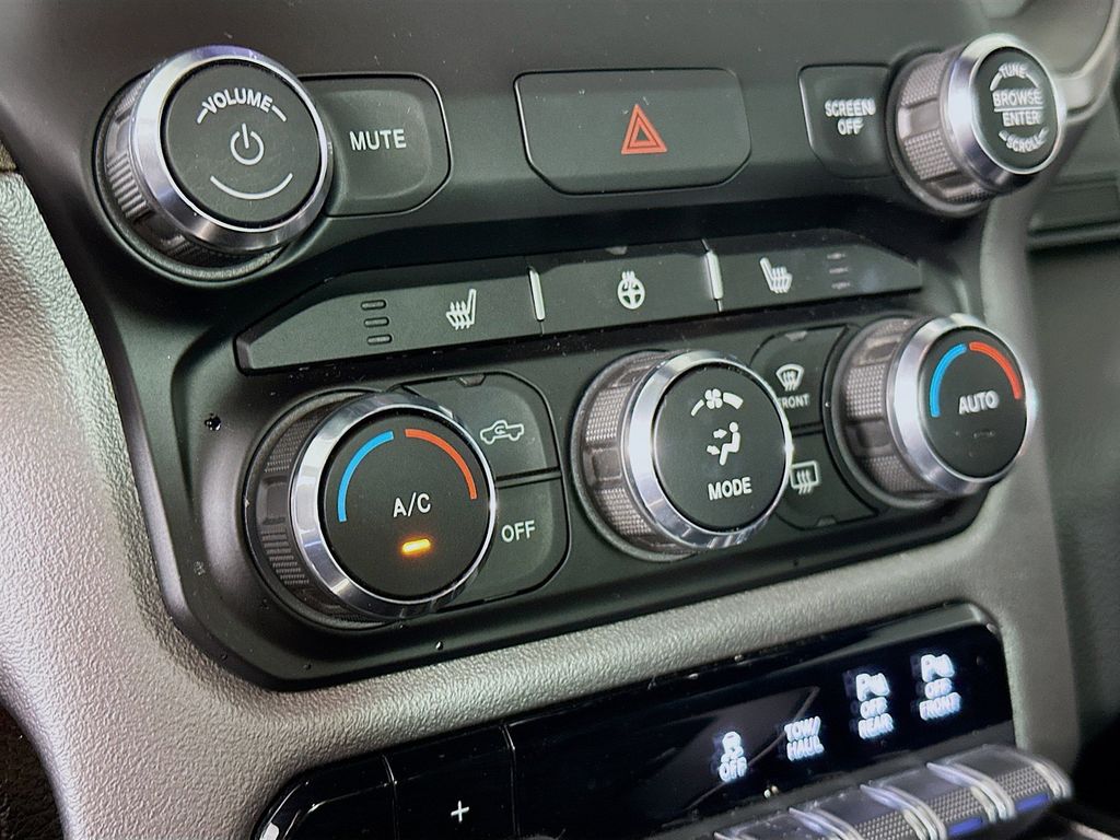 Thumbnail: 2020 RAM 1500 - 21