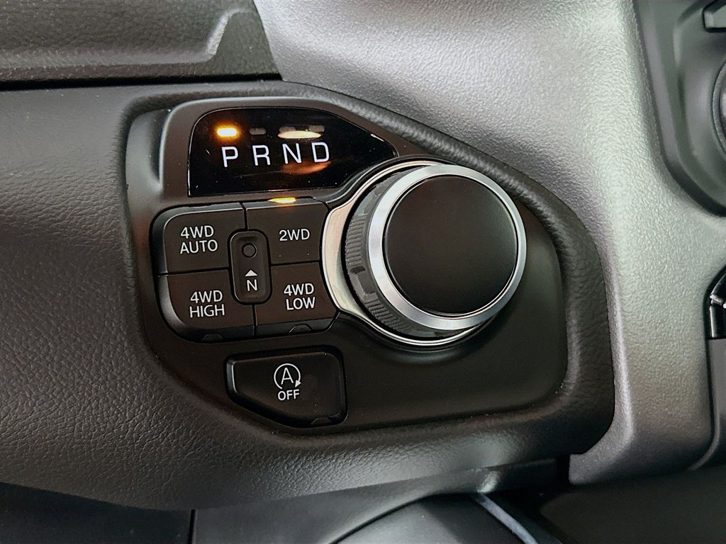 Thumbnail: 2024 RAM 1500 - 23