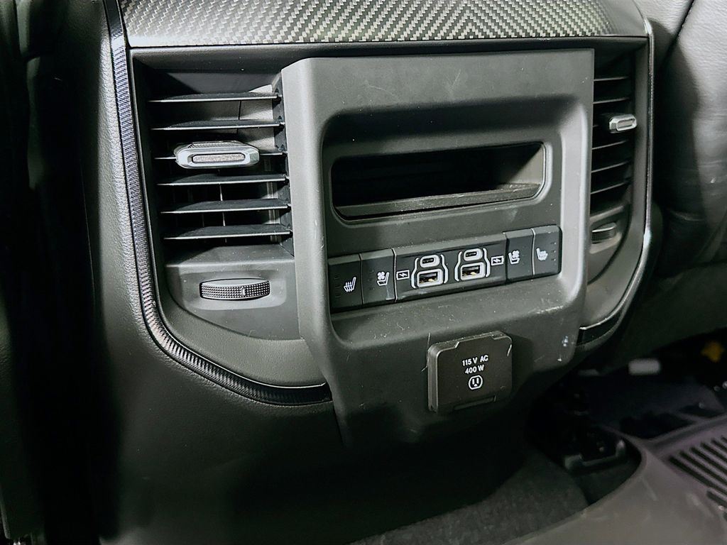 Thumbnail: 2025 RAM 1500 - 19