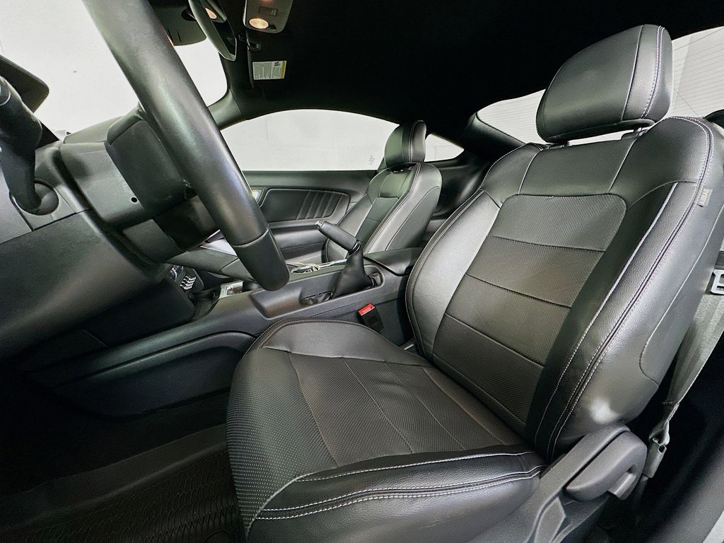 Thumbnail: 2022 Ford Mustang - 11