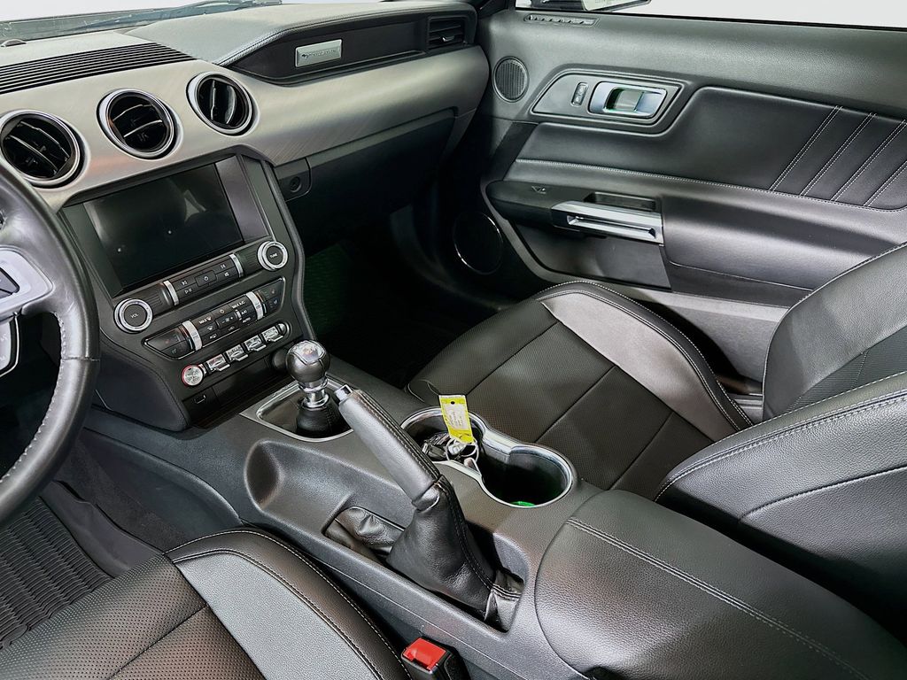 Thumbnail: 2022 Ford Mustang - 14