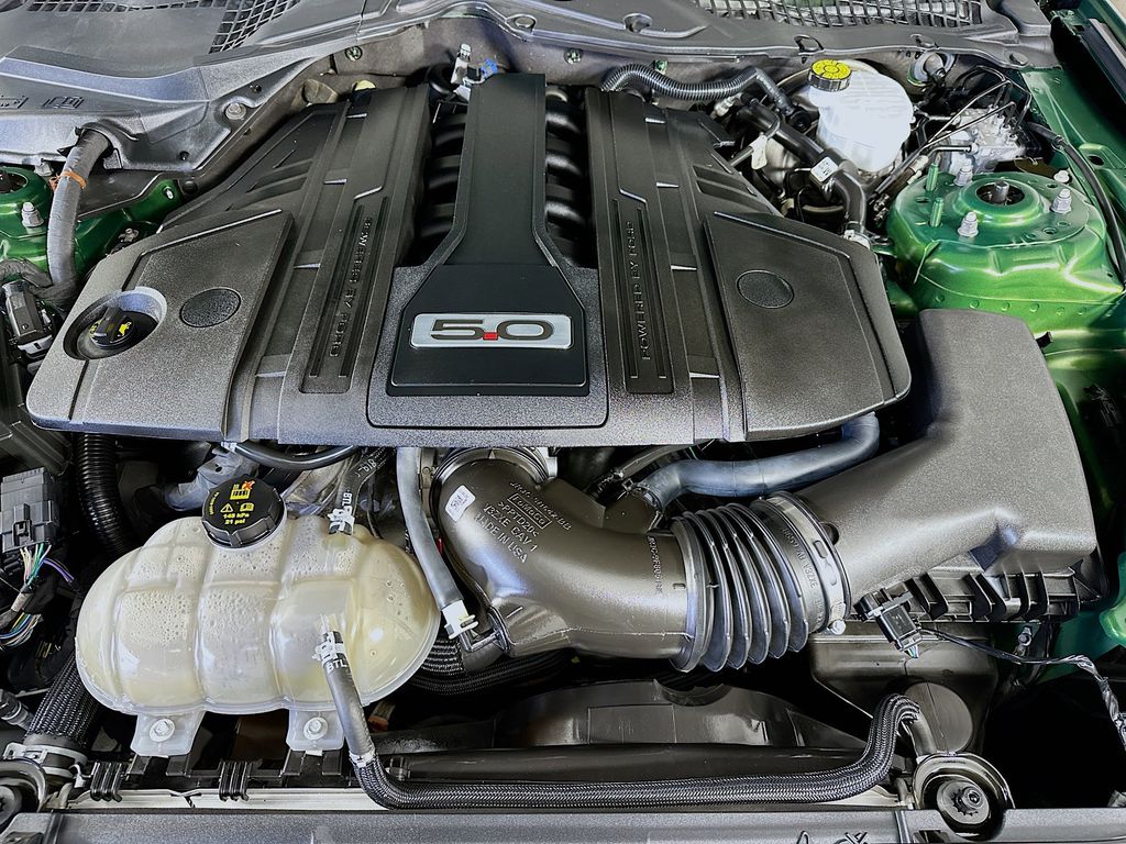 Thumbnail: 2022 Ford Mustang - 9