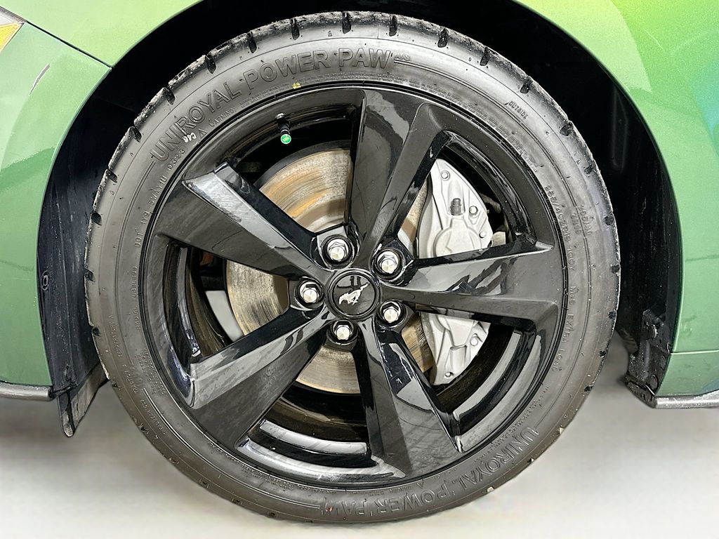 Thumbnail: 2022 Ford Mustang - 8