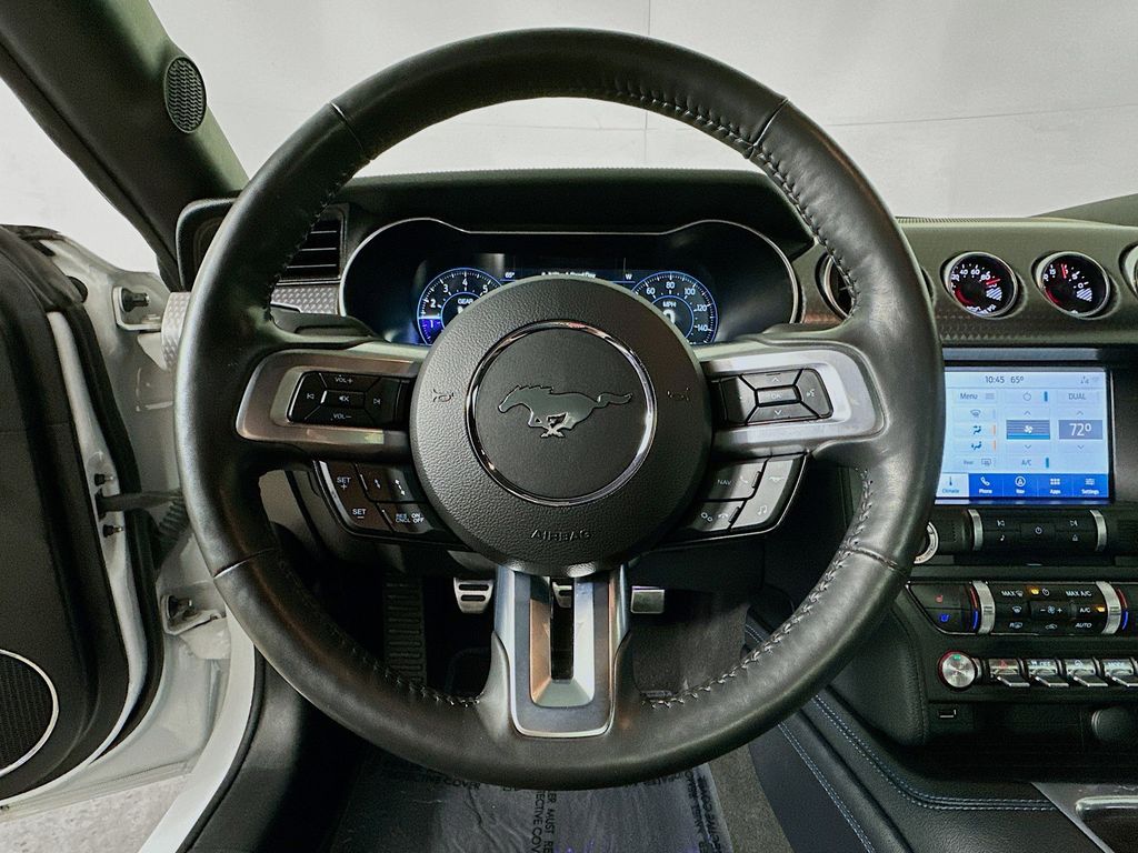 Thumbnail: 2022 Ford Mustang - 14