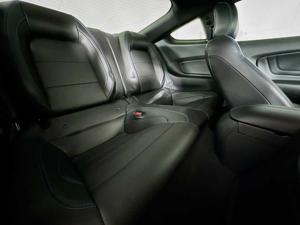 Thumbnail: 2022 Ford Mustang - 31