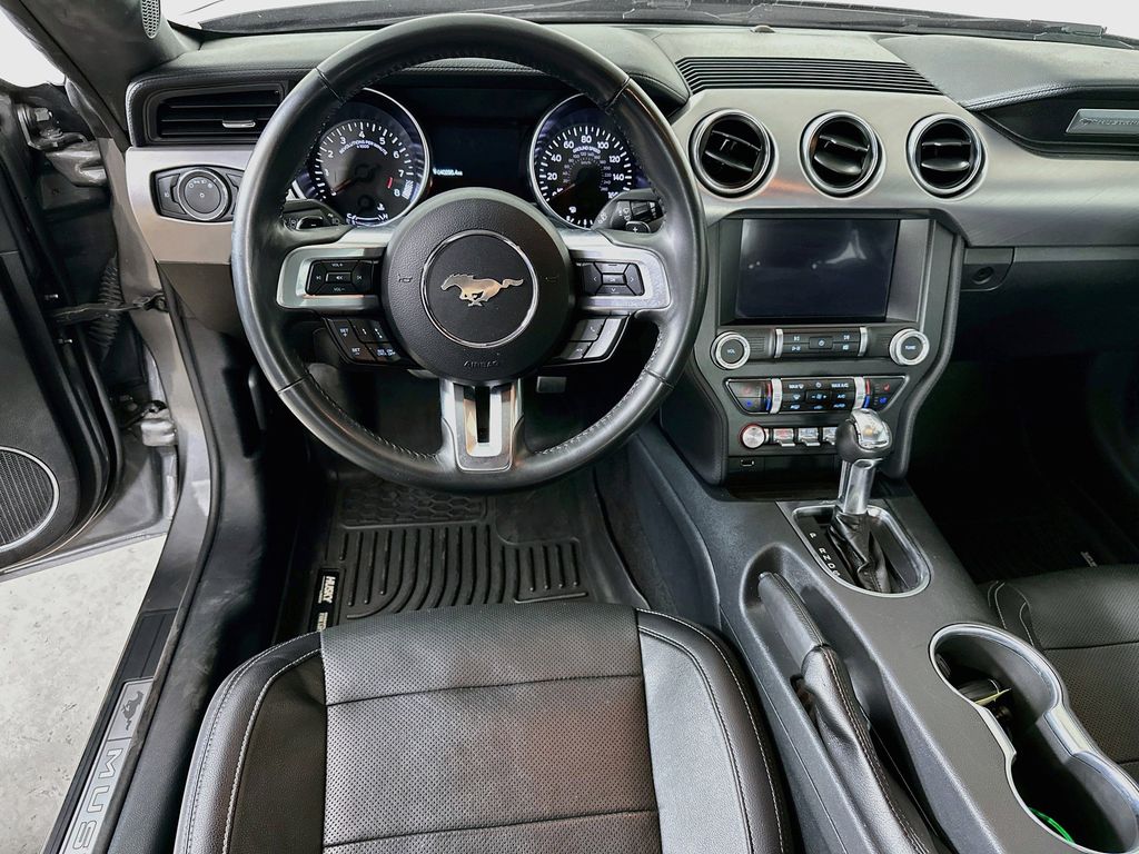 Thumbnail: 2022 Ford Mustang - 9