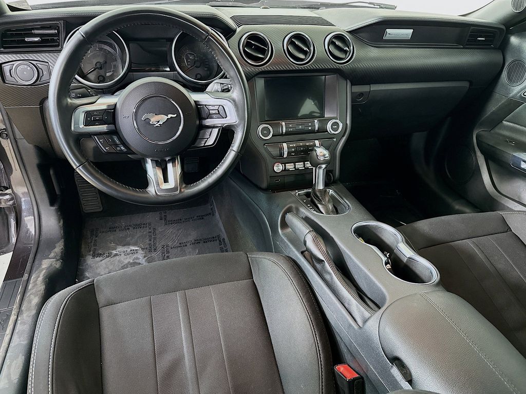 Thumbnail: 2022 Ford Mustang - 9