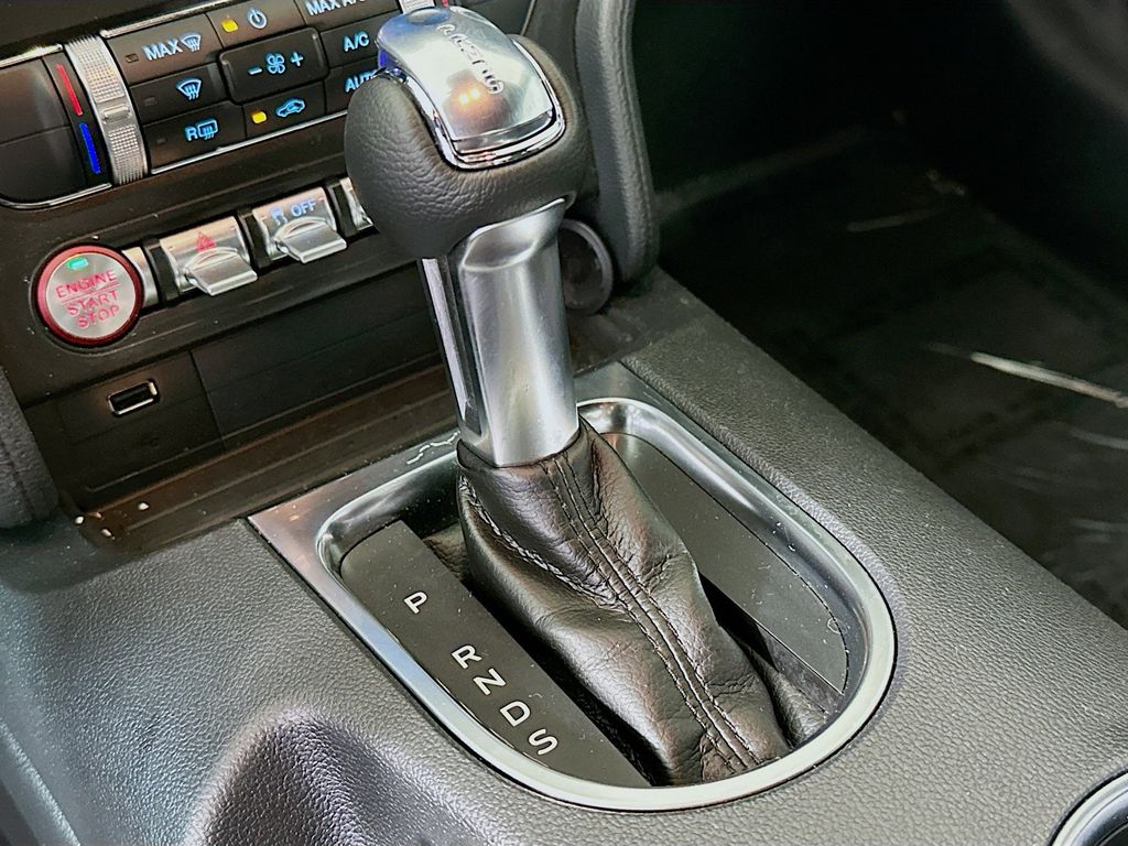Thumbnail: 2022 Ford Mustang - 22