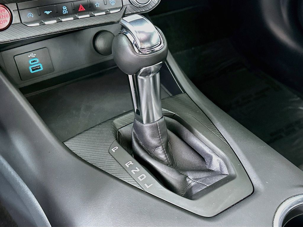 Thumbnail: 2025 Ford Mustang - 16