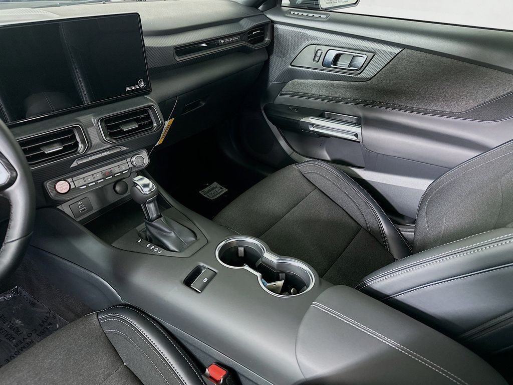 Thumbnail: 2026 Ford Mustang - 15