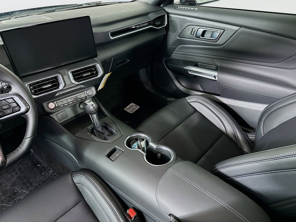 Thumbnail: 2026 Ford Mustang - 15