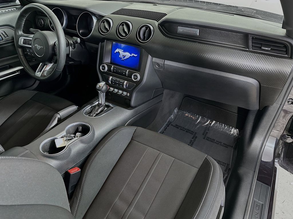 Thumbnail: 2022 Ford Mustang - 14