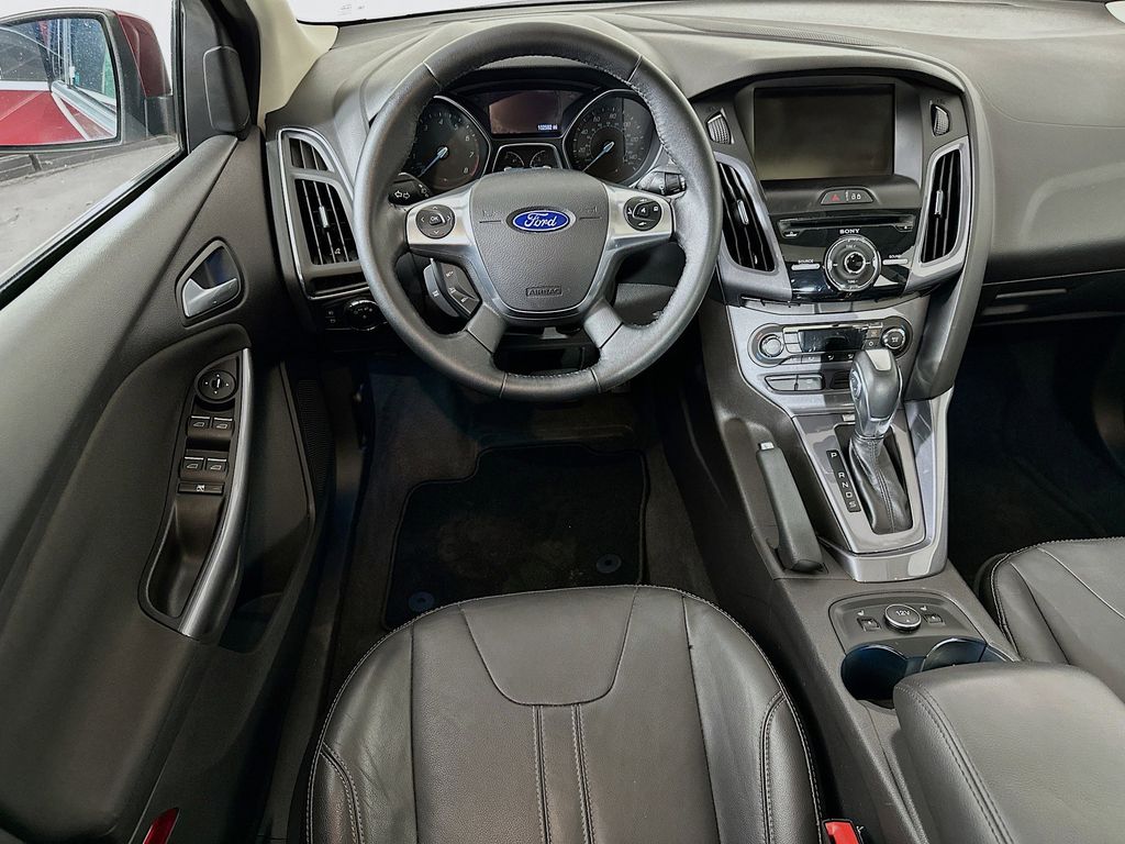 Thumbnail: 2014 Ford Focus - 10