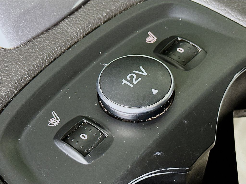 Thumbnail: 2014 Ford Focus - 30