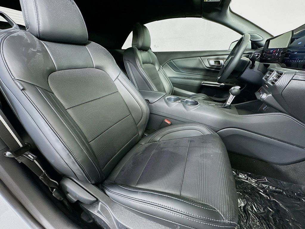 Thumbnail: 2025 Ford Mustang - 11