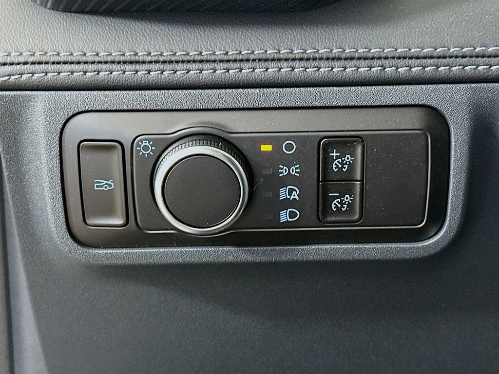 Thumbnail: 2025 Ford Mustang - 25