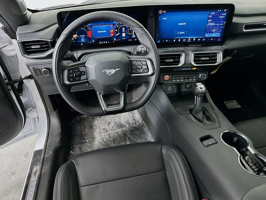 Thumbnail: 2025 Ford Mustang - 9