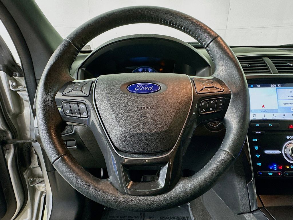 Thumbnail: 2019 Ford Explorer - 15