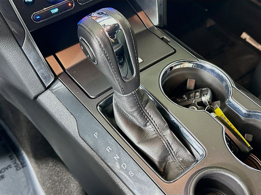 Thumbnail: 2019 Ford Explorer - 24