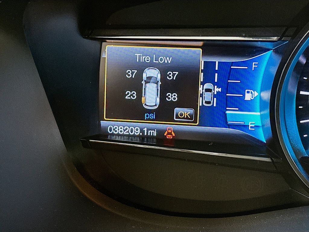 Thumbnail: 2019 Ford Explorer - 17