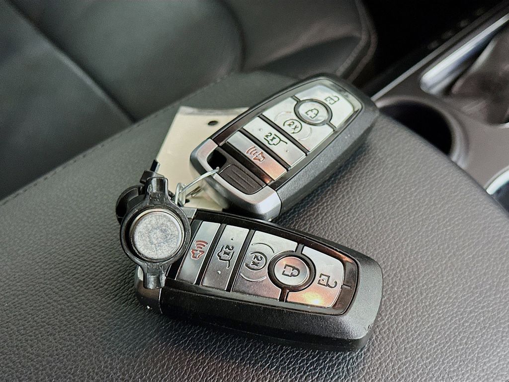 Thumbnail: 2019 Ford Explorer - 19