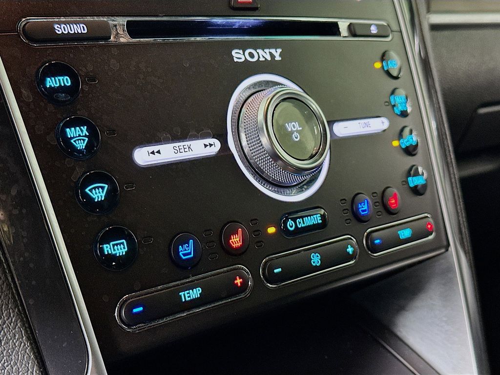 Thumbnail: 2016 Ford Explorer - 22